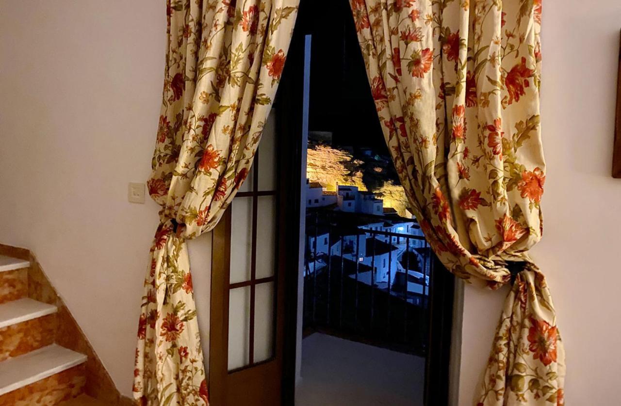 La Casa De La Lela Villa Setenil De Las Bodegas Luaran gambar
