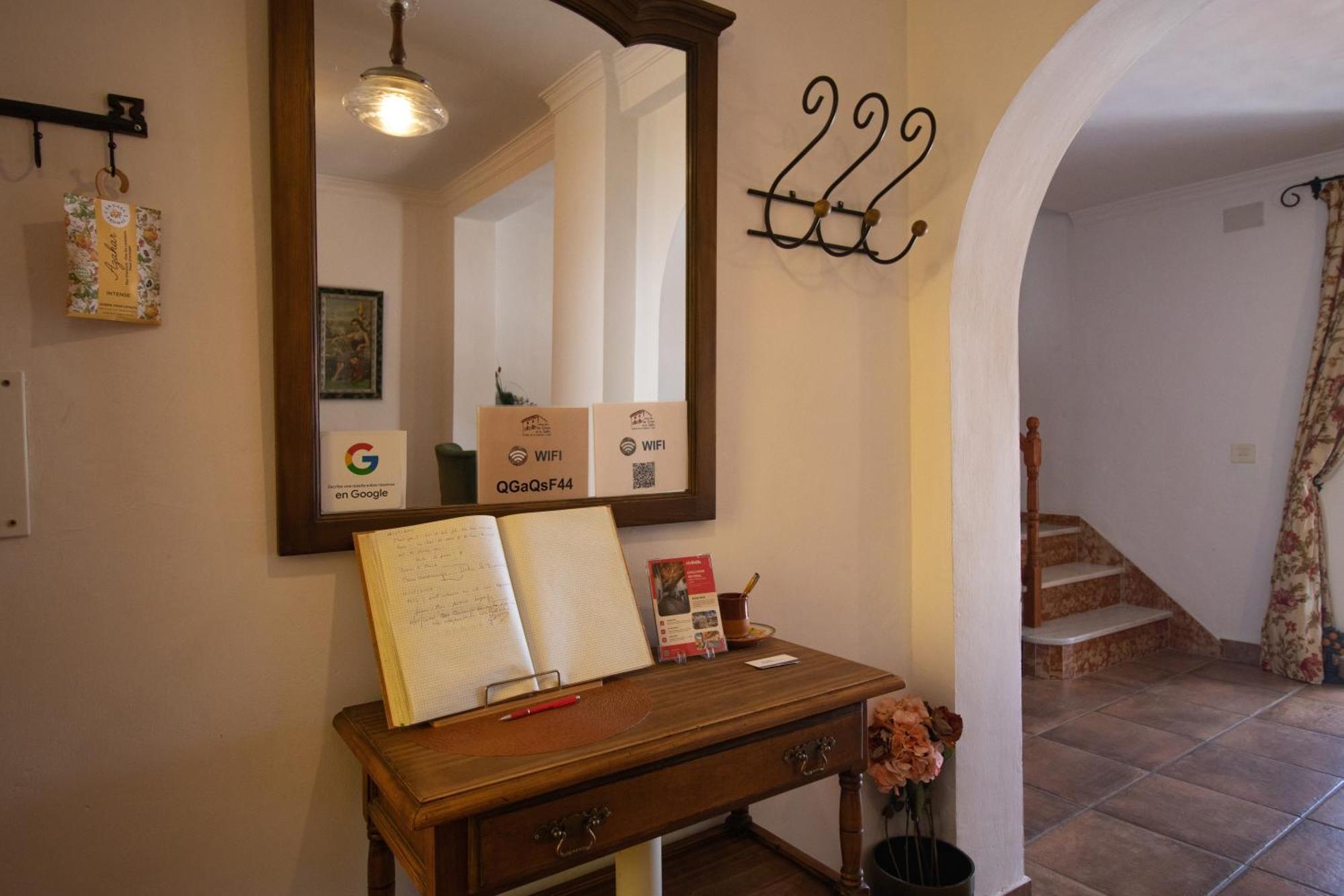 La Casa De La Lela Villa Setenil De Las Bodegas Bilik gambar